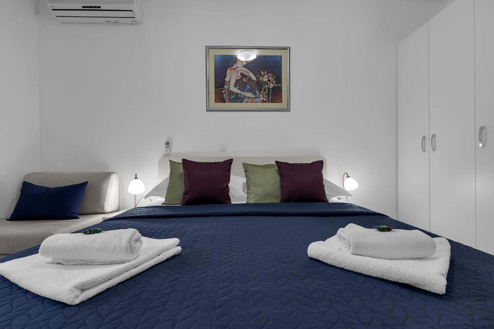 Apartments Villa Katarina Tucepi Room photo