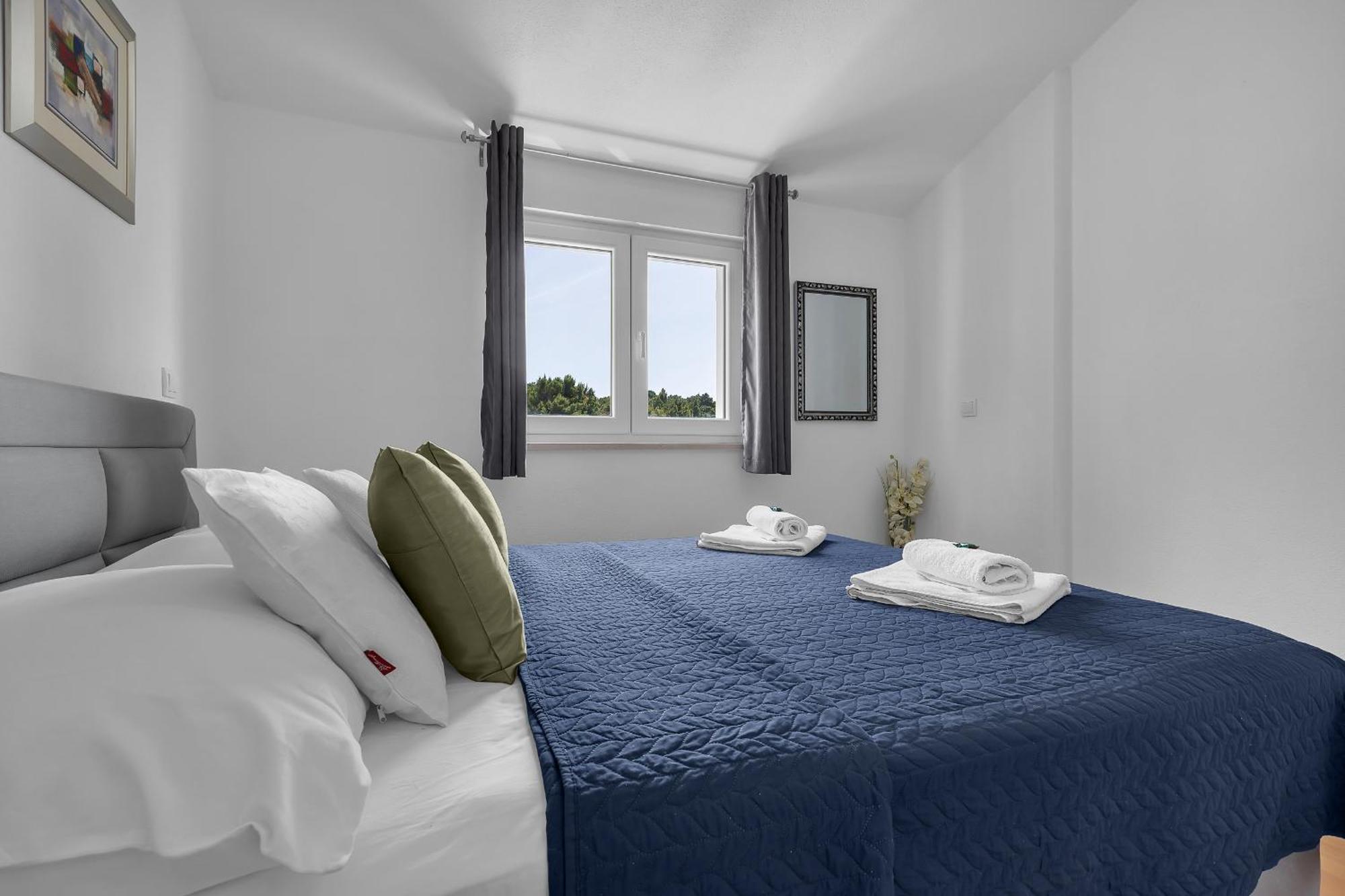 Apartments Villa Katarina Tucepi Room photo