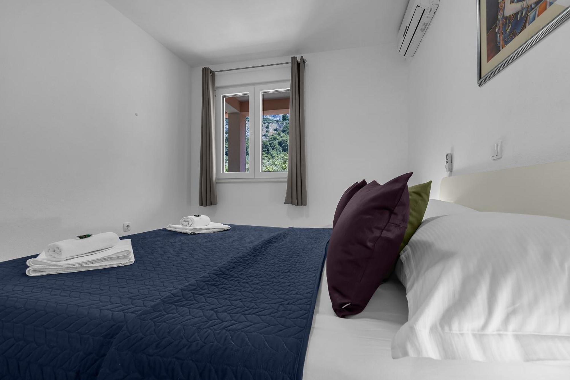 Apartments Villa Katarina Tucepi Room photo