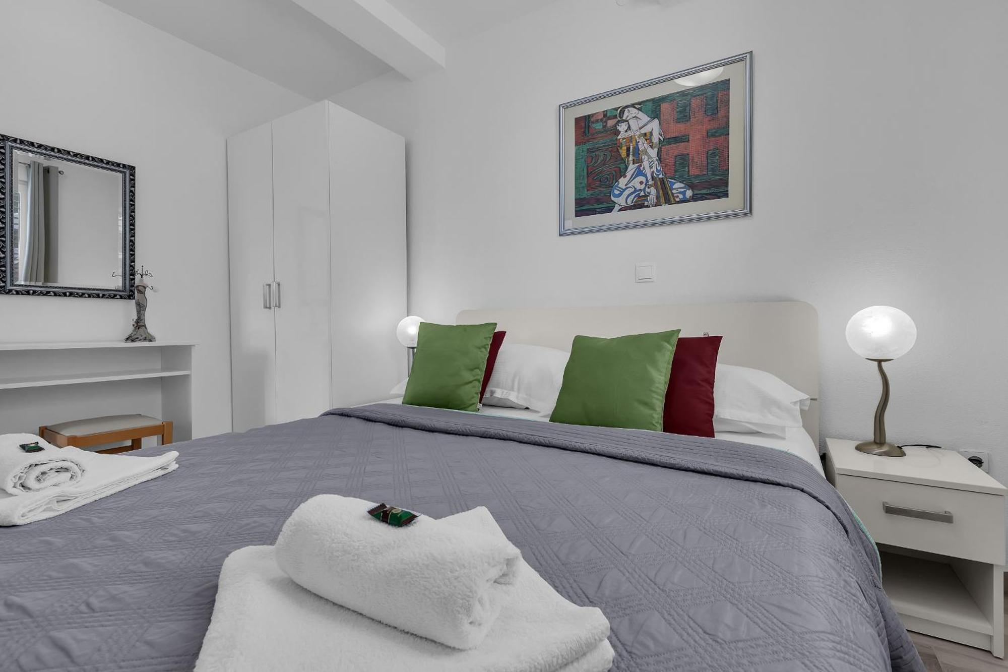 Apartments Villa Katarina Tucepi Room photo